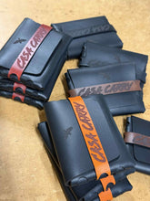 Load image into Gallery viewer, Casa Carry ™️ Slipstream
